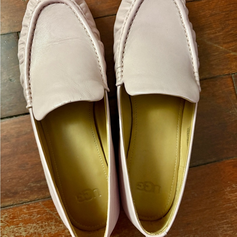 UGG Women's Soft Pink Loafers